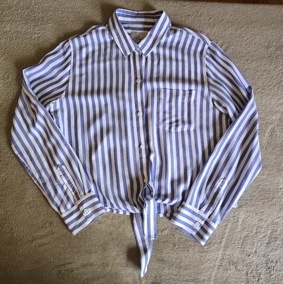Rails Val Blue White Stripe tie front button up shirt size medium - Picture 4 of 14